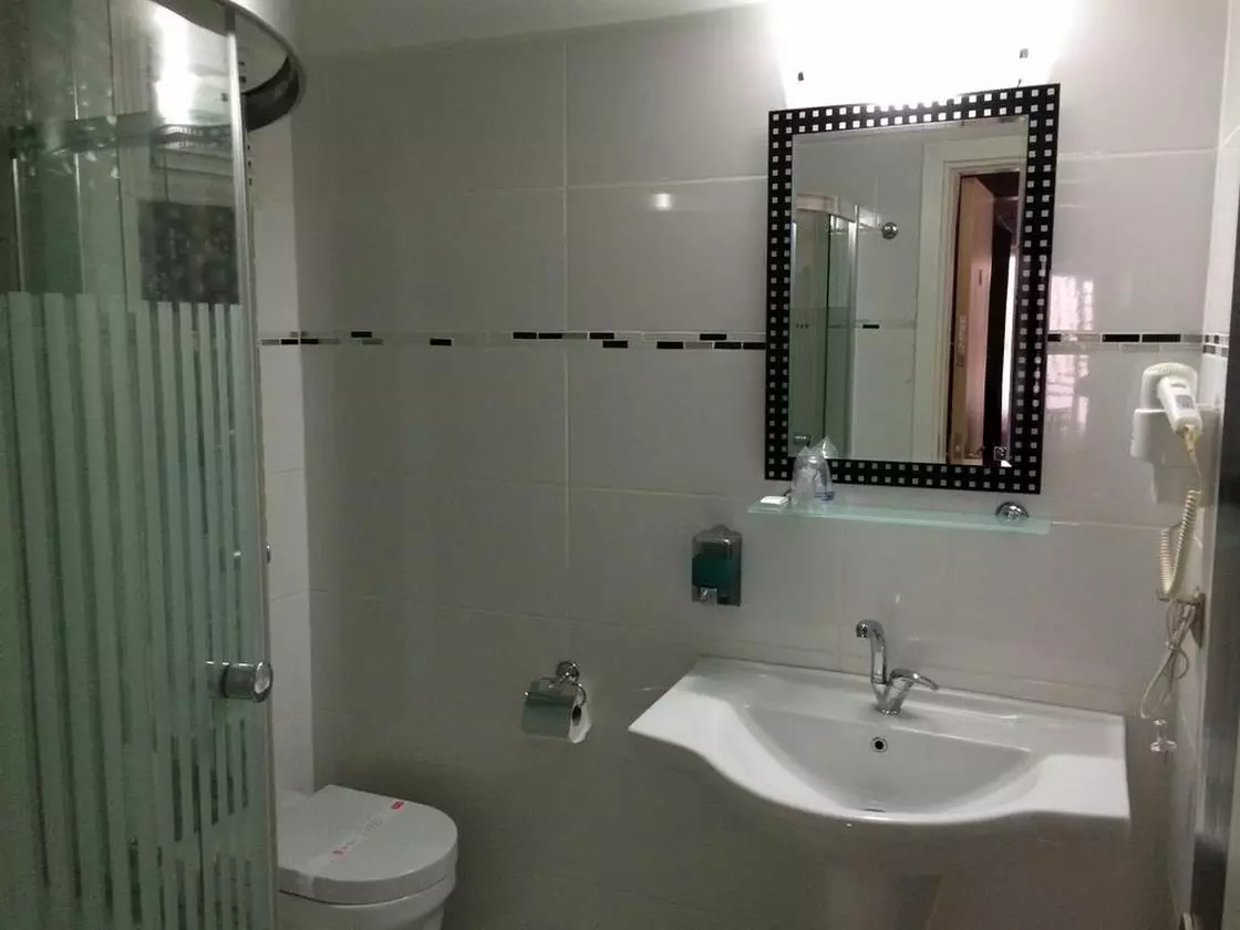 nepa hotel denizli bath (Copy).jpg